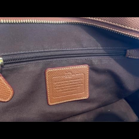 Coach handbags for any gathering! - Picture 6 of 6